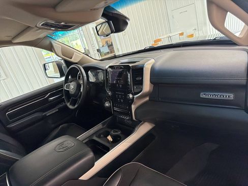 Used 2020 RAM 1500 Laramie AWD/4WD image 25