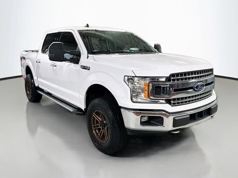 Used 2020 Ford F150 XLT w/ Equipment Group 302A Luxury AWD/4WD image 4