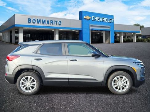 New 2026 Chevrolet TrailBlazer LS w/ LS Convenience Package FWD image 6