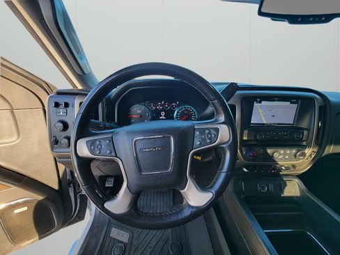 Used 2018 GMC Sierra 2500 Denali w/ Duramax Plus Package image 17