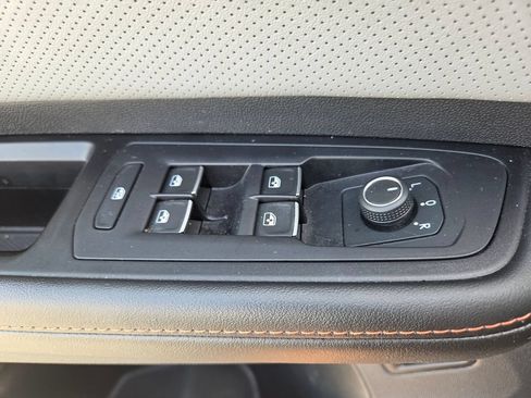 Used 2024 Volkswagen Atlas Peak Edition SE AWD/4WD image 20