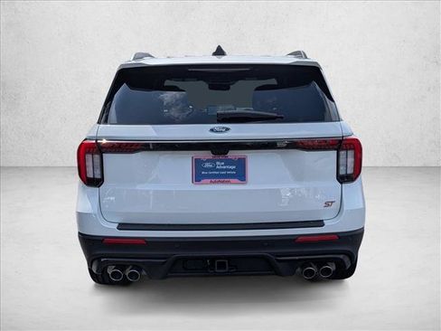 Certified 2025 Ford Explorer ST RWD image 7