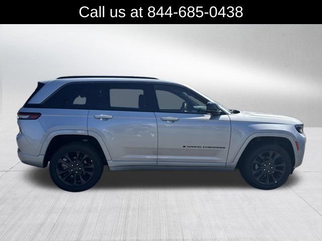 New 2026 Jeep Grand Cherokee Limited AWD/4WD image 4