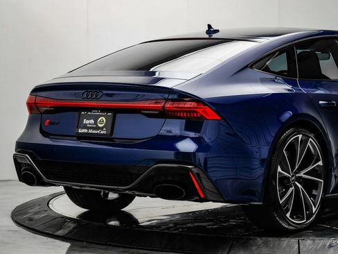 Used 2021 Audi RS 7 Sportback w/ Carbon Optic Package AWD/4WD image 18
