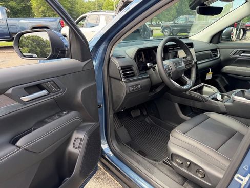 New 2027 GMC Terrain Denali w/ LPO, Floor Liner Package AWD/4WD image 18