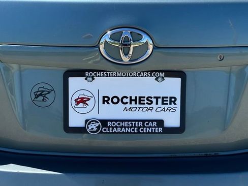 Used 2010 Toyota Camry LE FWD image 39