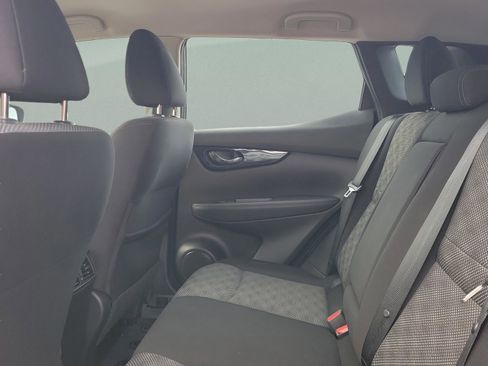 Used 2019 Nissan Rogue Sport SV image 12