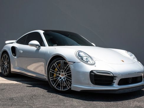 Used 2014 Porsche 911 Turbo S AWD/4WD image 5