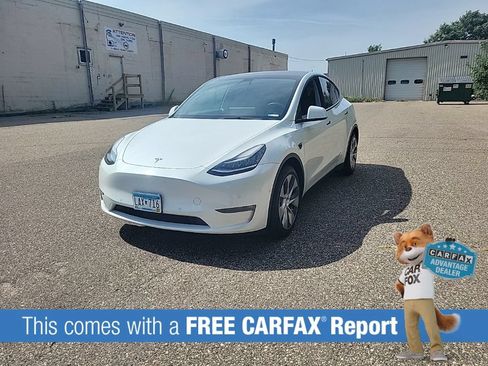 Used 2022 Tesla Model Y Long Range AWD/4WD image 2
