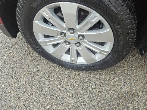 Used 2011 Chevrolet Equinox LTZ FWD image 11