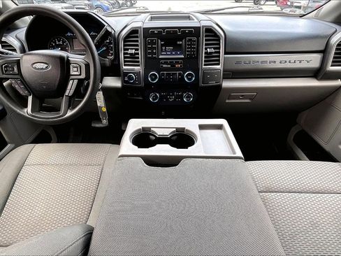 Used 2017 Ford F250 XLT w/ XLT Value Package image 7