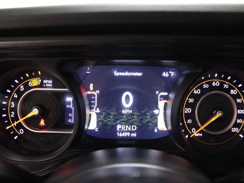 Used 2025 Jeep Wrangler Unlimited Rubicon image 41