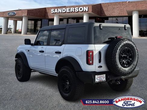 Certified 2023 Ford Bronco Wildtrak image 5