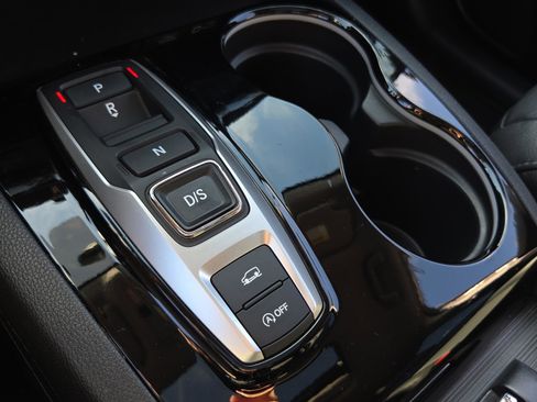 Certified 2021 Honda Pilot Touring image 31