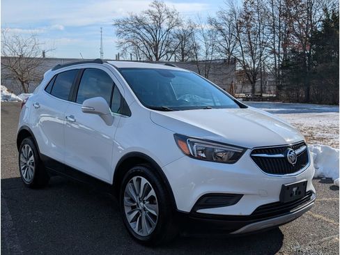 Used 2018 Buick Encore Preferred image 3
