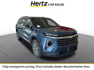 Used 2025 Chevrolet Traverse LT FWD video 1