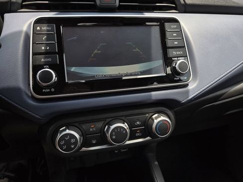 Used 2023 Nissan Versa SV FWD image 10