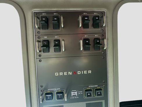 New 2025 INEOS Grenadier Trialmaster Edition AWD/4WD image 33