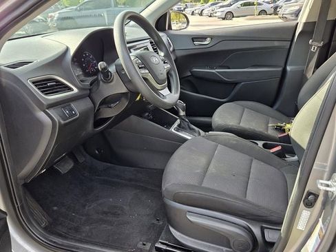 Used 2021 Hyundai Accent SE FWD image 15