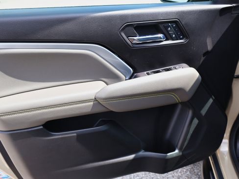 Used 2023 Chevrolet Colorado ZR2 w/ Desert Boss Special Edition image 15