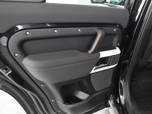 Used 2023 Land Rover Defender 110 X-Dynamic SE AWD/4WD image 26