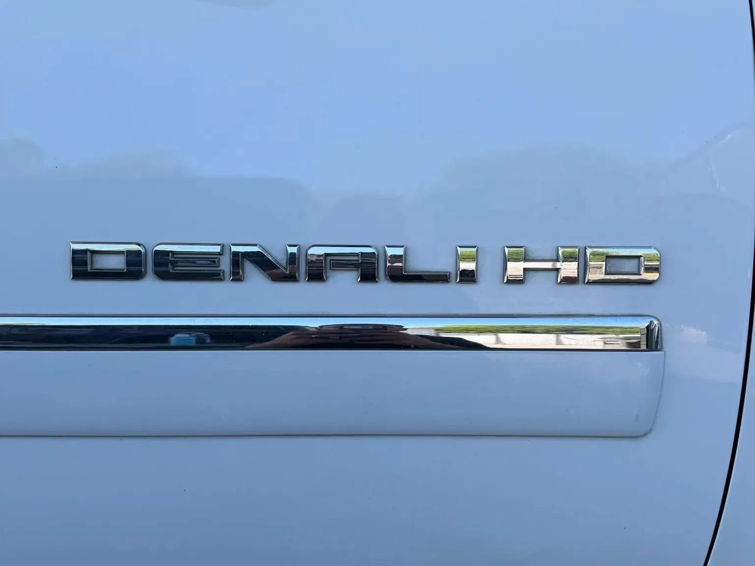 Used 2011 GMC Sierra 2500 Denali AWD/4WD image 38