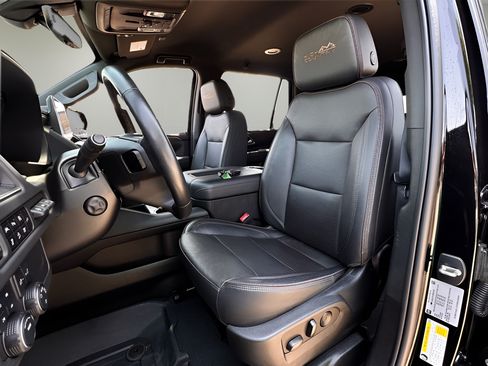 Used 2022 Chevrolet Tahoe High Country AWD/4WD image 6