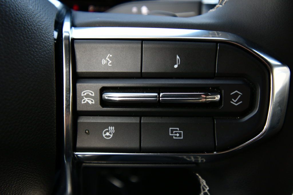 Used 2024 GMC Acadia Denali w/ Super Cruise Package AWD/4WD image 24