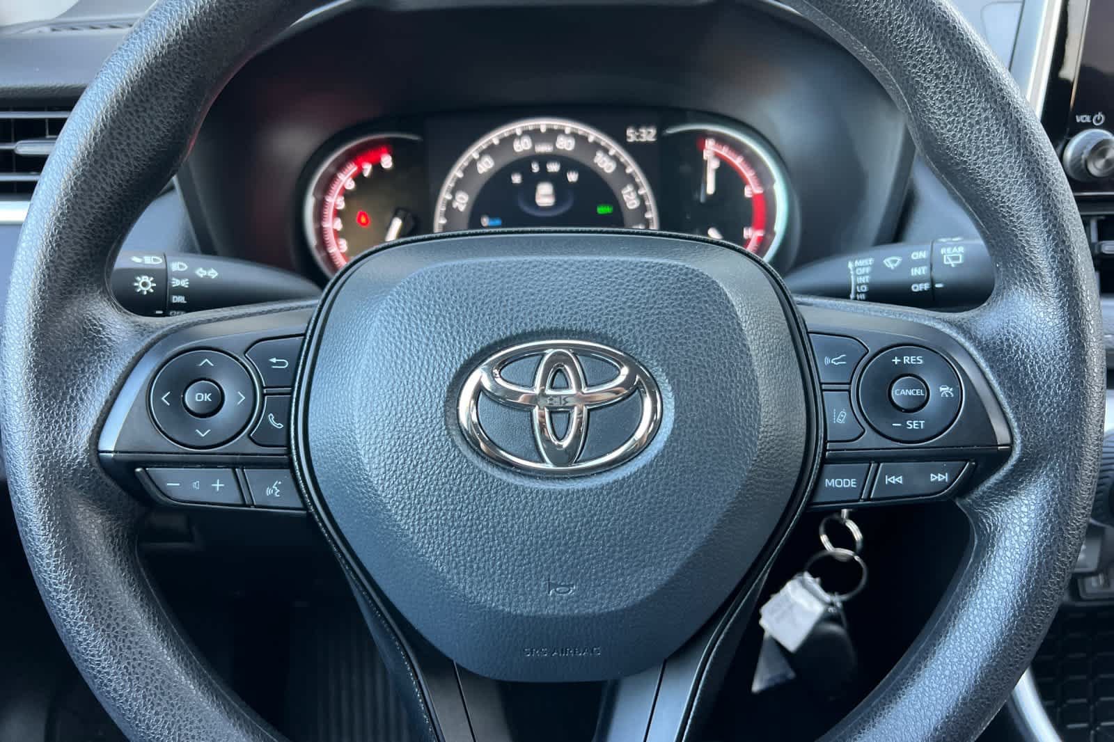 Certified 2025 Toyota RAV4 LE AWD/4WD image 24