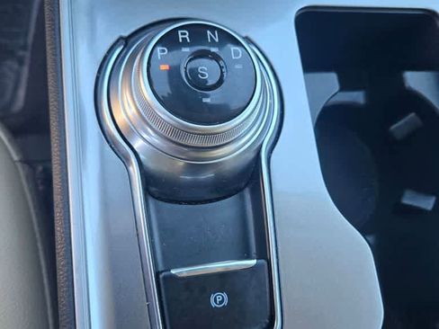 Used 2024 Ford Edge SEL image 14