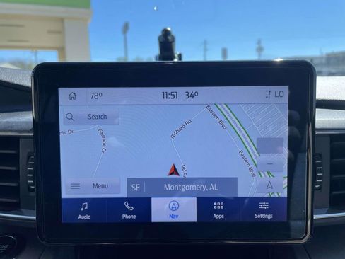 Used 2022 Ford Explorer XLT w/ Equipment Group 202A image 21