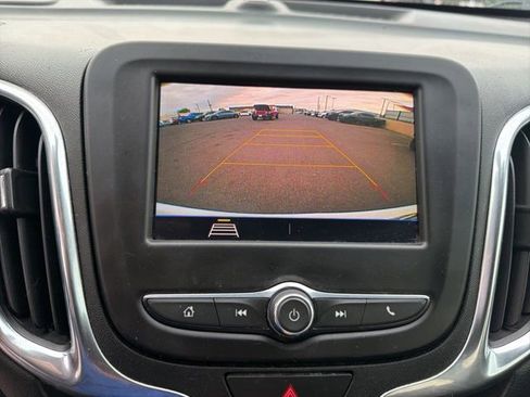 Used 2021 Chevrolet Equinox LT image 33