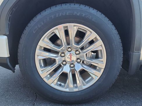 Certified 2023 GMC Sierra 1500 Denali w/ Technology Package AWD/4WD image 33