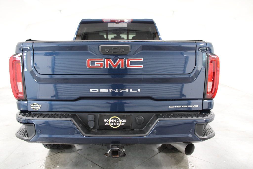Used 2022 GMC Sierra 2500 Denali w/ Denali Ultimate Package AWD/4WD image 8