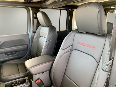 New 2025 Jeep Wrangler Unlimited Rubicon image 16