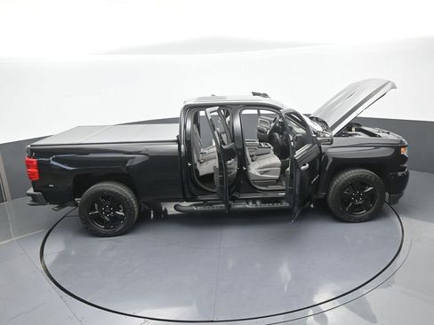 Used 2018 Chevrolet Silverado 1500 Custom w/ Custom Value Package image 55