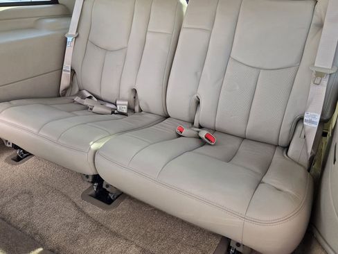 Used 2003 Cadillac Escalade 2WD image 26