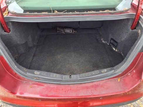 Used 2016 Ford Fusion SE w/ Equipment Group 201A image 9