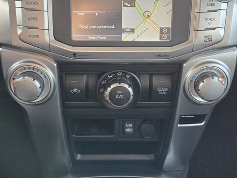 Used 2016 Toyota 4Runner SR5 image 28