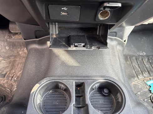 Used 2017 Ford F150 XLT image 17