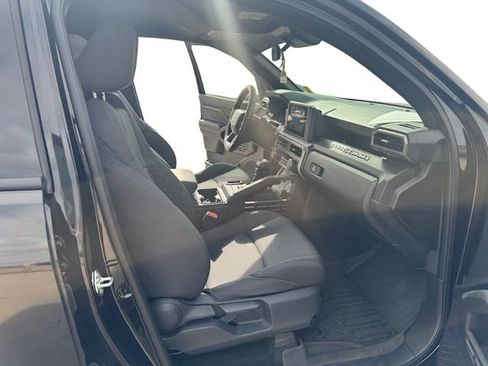 Used 2025 Toyota Tacoma SR image 15