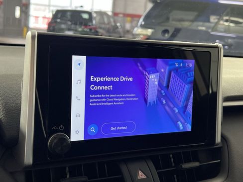 Used 2025 Toyota RAV4 XLE image 20