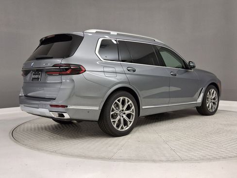 New 2026 BMW X7 xDrive40i image 7