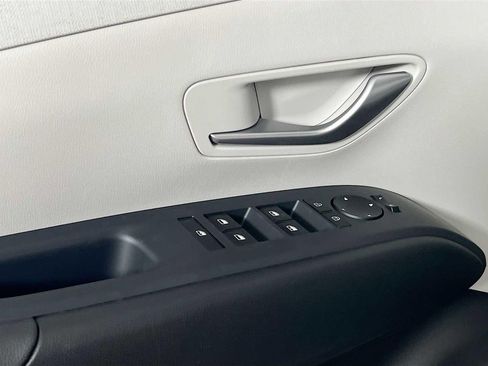 New 2025 Hyundai Tucson SEL image 18