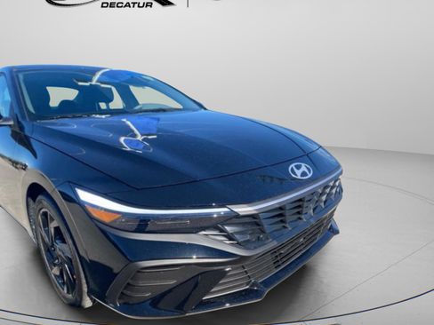 New 2026 Hyundai Elantra Sport image 2