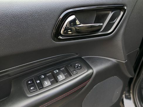 Used 2023 Dodge Durango GT image 15