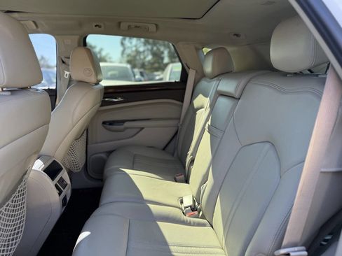 Used 2014 Cadillac SRX Luxury image 21