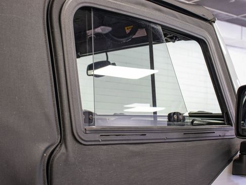 Used 2003 Jeep Wrangler Rubicon image 19