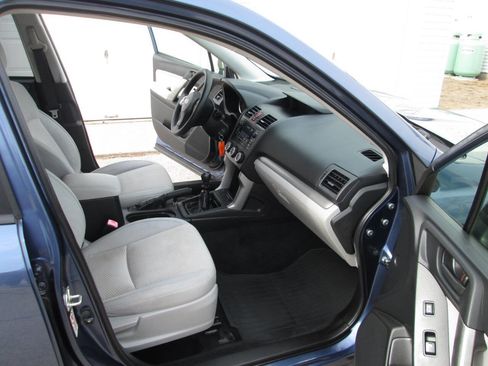 Used 2014 Subaru Forester 2.5i Premium image 21