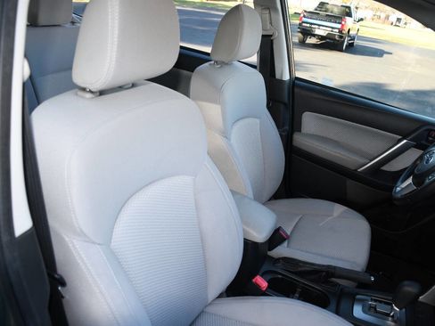 Used 2017 Subaru Forester 2.5i w/ Alloy Wheel Package image 22